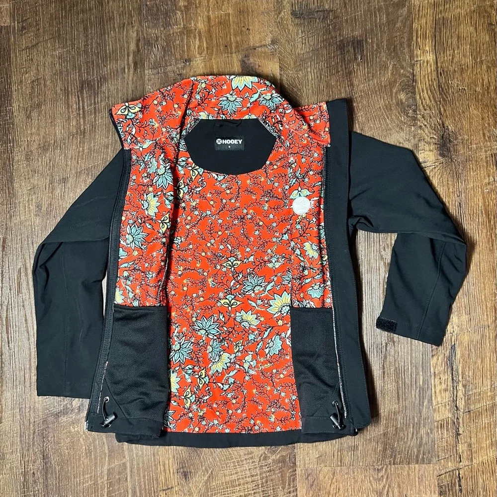 Hooey Size M Girls Soft Shell Jacket Black Red Floral Lined